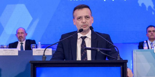 Ο Δήμαρχος Αθηναίων, Χάρης Δούκας