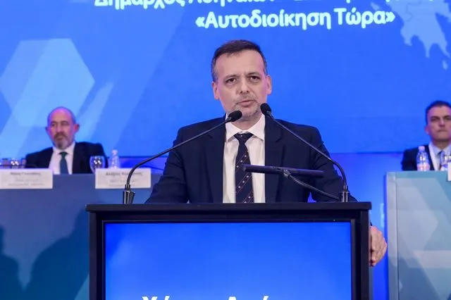 Ο Δήμαρχος Αθηναίων, Χάρης Δούκας