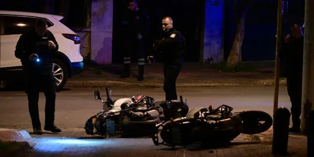 Επεισοδιακή καταδίωξη διαρρηκτών στον Άγιο Δημήτριο, με τραυματισμό αστυνομικών