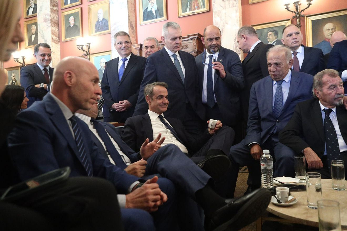 Το πρώτο “crash test” των επίδοξων δελφίνων της ΝΔ