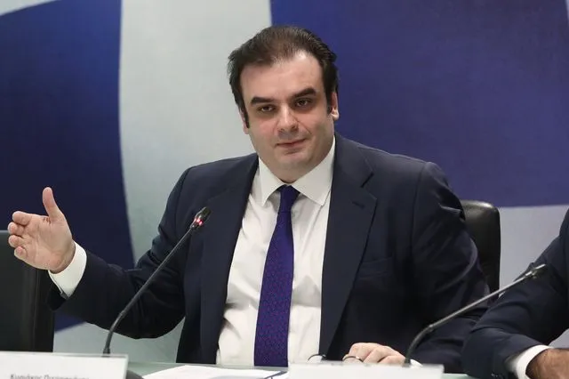 Τι απαντά ο Πιερρακάκης για τα δημοσιεύματα περί διαδοχής στο Eurogroup