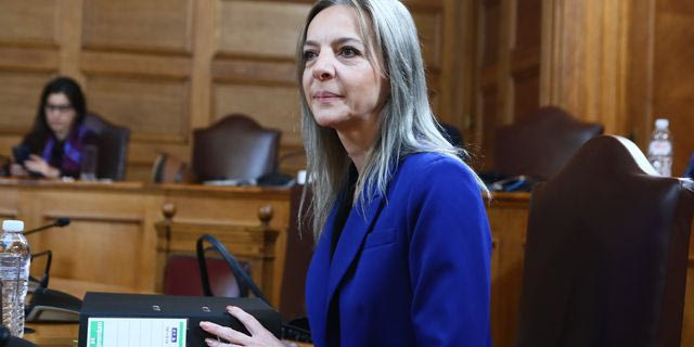 Σεμερτζίδου στην Εξεταστική: “Έπρεπε να πάρω άδεια από κάποιον για να οδηγήσω τη Ferrari;”