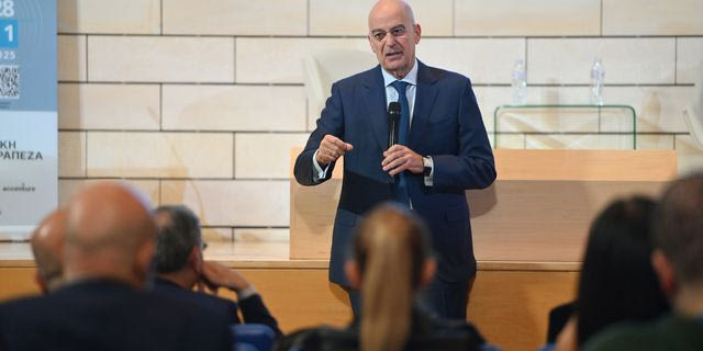 Δένδιας: Κίνητρα στο ανθρώπινο επιστημονικό κεφάλαιο για προϊόντα υψηλής αμυντικής τεχνολογίας