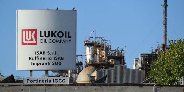 Ρουμανία: Ο υπουργός Ενέργειας ζητά να τεθεί υπό κρατικό έλεγχο η εταιρεία Lukoil