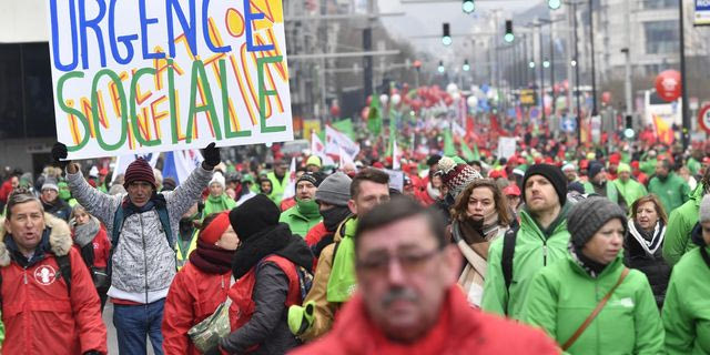 Δικαστική απόφαση-σταθμός στην ΕΕ για τον κατώτατο μισθό