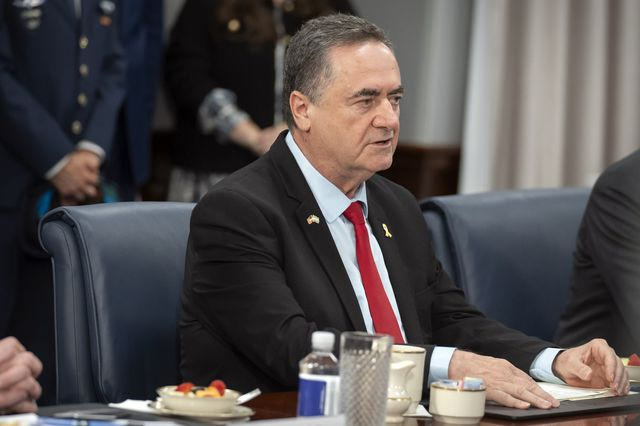 Ισραήλ: Ο υπουργός Άμυνας Κατς απειλεί να εντείνει τις επιθέσεις εναντίον της Χεζμπολάχ