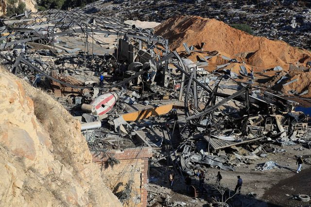 Το Ισραήλ βομβαρδίζει στόχους της Χεζμπολάχ στον Λίβανο