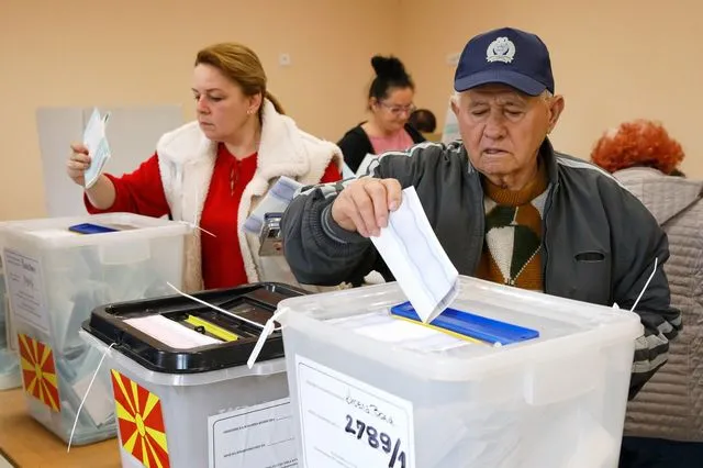 Διεξαγωγή εκλογών στην Β. Μακεδονία