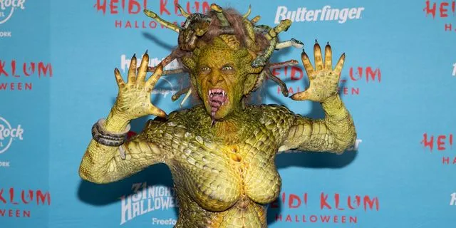 Heidi Klum: Μεταμορφώθηκε σε Μέδουσα για το Halloween και σου ζητά να μην την κοιτάς
