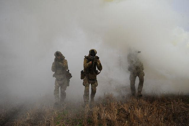 Ουκρανία: Η Ρωσία σχεδιάζει την παραγωγή 120.000 κατευθυνόμενων βομβών μέσα στο 2025