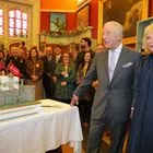 Ο βασιλιάς Κάρολος γιόρτασε τα 77 του χρόνια στην Ουαλία