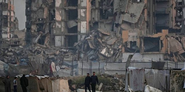 Κατεστραμμένο κτήριο από ισραηλινά πλήγματα στην Γάζα