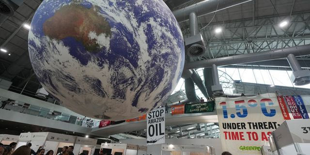 Κοινό αίτημα ΠΑΣΟΚ, ΣΥΡΙΖΑ και ΝΕΑΡ για ενημέρωση για την COP30