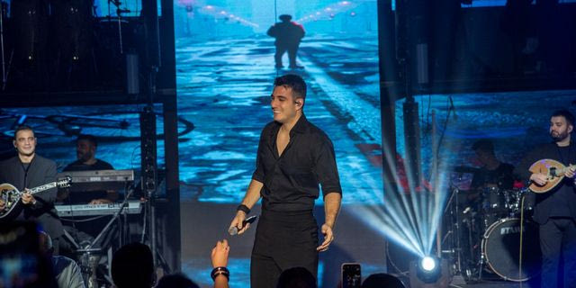 Ο Γιώργος Κακοσαίος έχει το δικό του στέκι στην Αθήνα