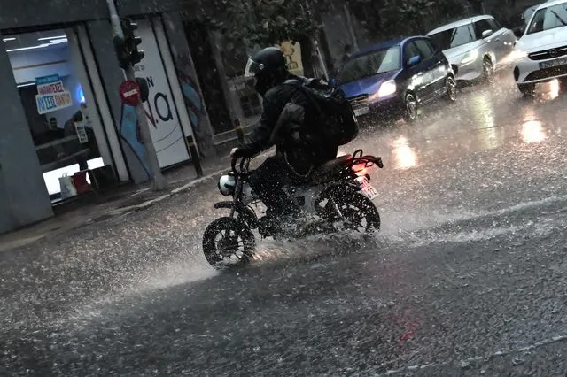 Βροχόπτωση στην Αθήνα