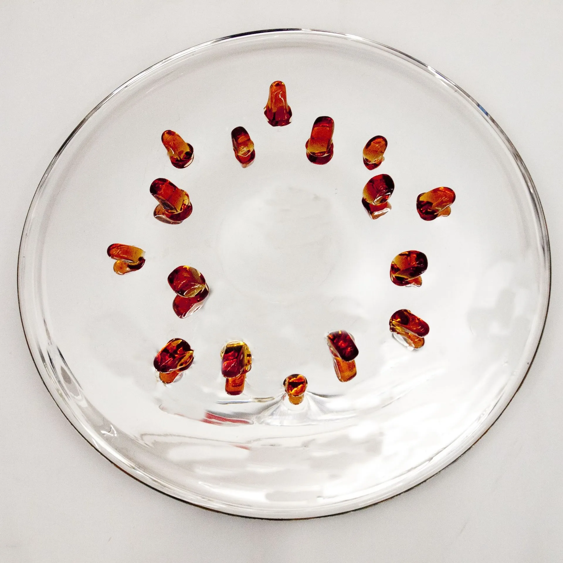 Mirror without Image (Amber Rocks 01), 2012Murano blown glass Pièce unique, Ø60 cm.