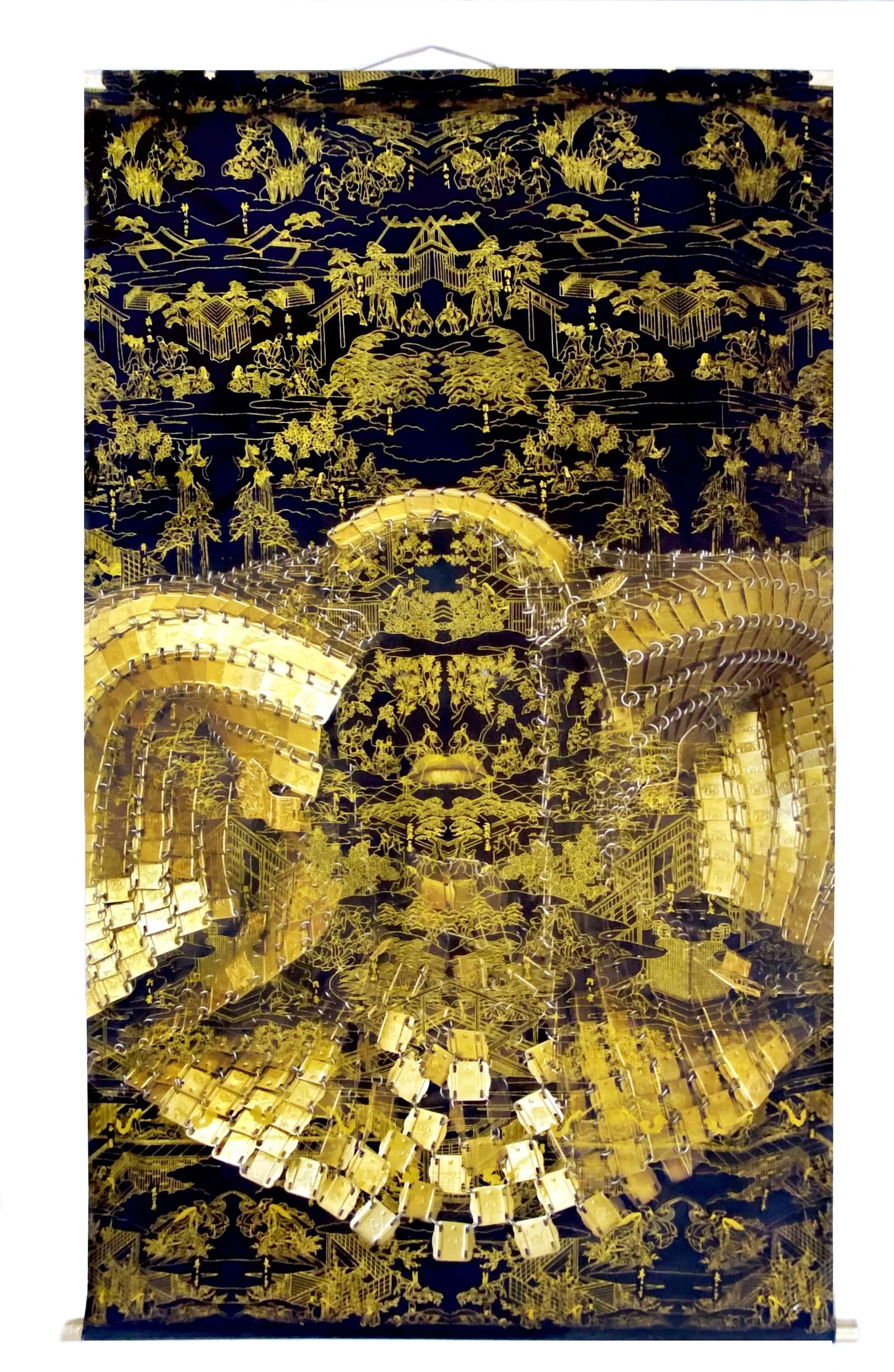 The Tale of Genji (Athena L) XLIV, 2022Traditionnal japanese lacquer, gold powder, pigment print on canvas, UV coating Pièce unique, 200 x 110 cm.