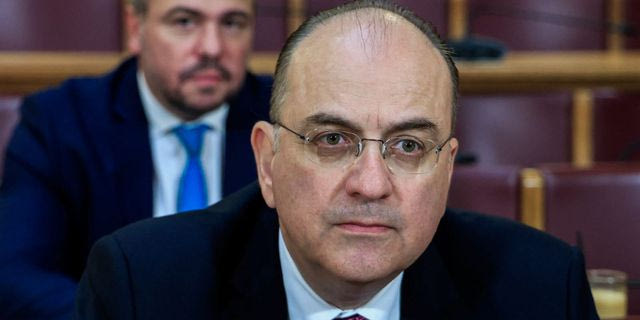 Ο “Φραπές”, ο “Χασάπης” και τα νεύρα του Λαζαρίδη