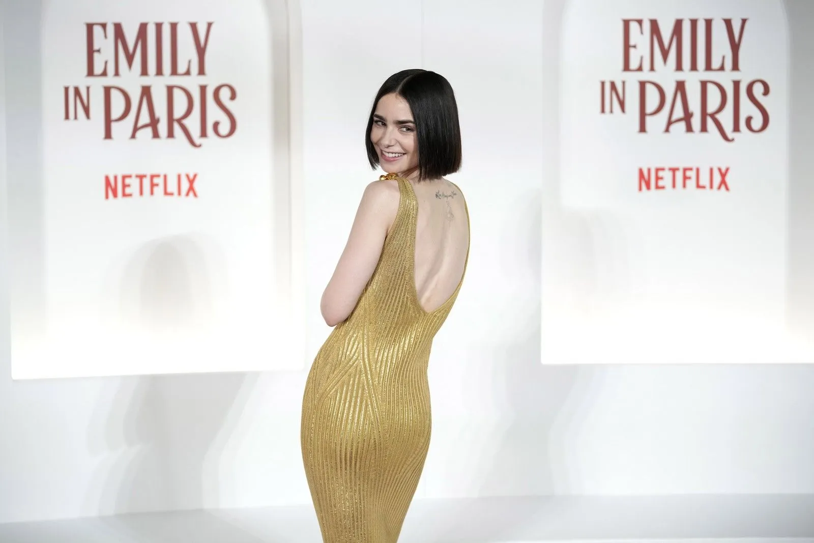 Και επίσημα στην Ελλάδα το Emily in Paris – Πότε ξεκινούν τα γυρίσματα
