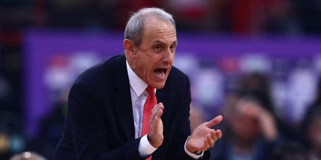 Αρμάνι Μιλάνο: Παραιτήθηκε ο Μεσίνα από την τεχνική ηγεσία