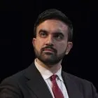 Ελληνοαμερικανίδα δικηγόρος εξηγεί πώς ο Μαμντάνι έχει ήδη γίνει εφιάλτης για τον Τραμπ