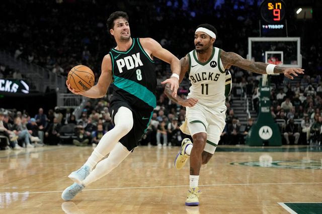 NBA: Νέα ήττα για τους Μπακς χωρίς Γιάννη – Oι Μπλέιζερς πέρασαν από το Μιλγουόκι