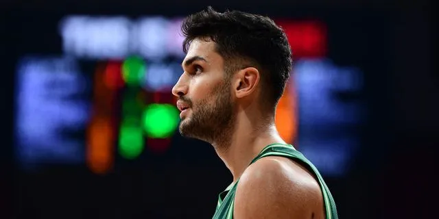 Παναθηναϊκός AKTOR: Εκτός για τρεις εβδομάδες ο Γιούρτσεβεν