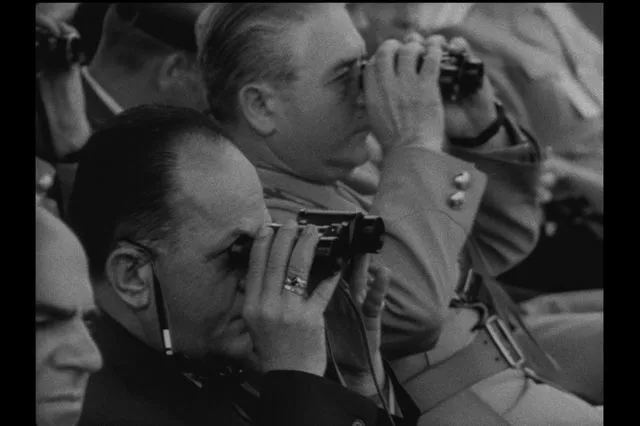 Τι σημαίνει ΛΟ; Μια διαφορετική ιστορία για τη δικτατορία