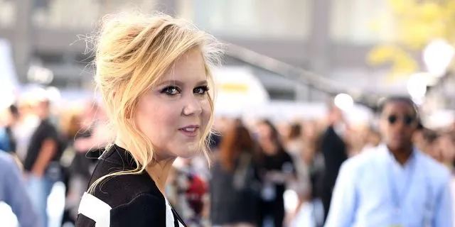 Amy Schumer: Γιατί έσβησε τις φωτογραφίες που είχε στο Instagram πριν την απώλεια βάρους
