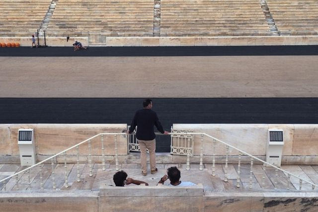 «Λο»: Ένα ταξίδι στην ιστορία της σύγχρονης Ελλάδας