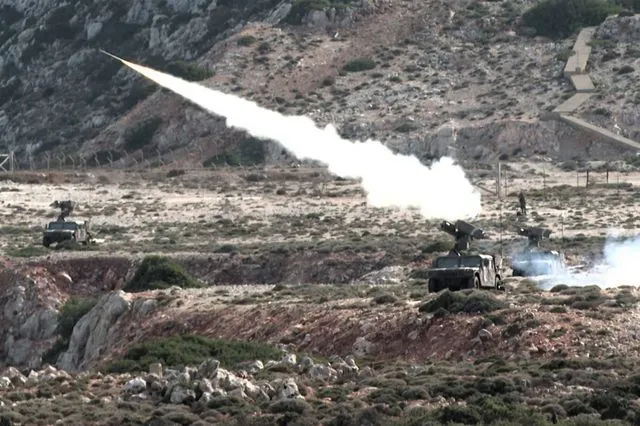 Για την πατρίδα; Κάντε μας τη χάρη…