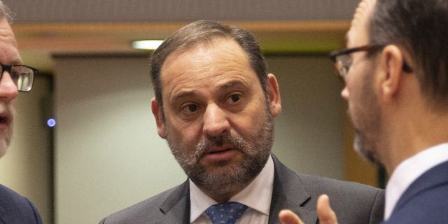 Ο πρώην υπουργός Μεταφορών της Ισπανίας, Χοσέ Λουίς Άμπαλος