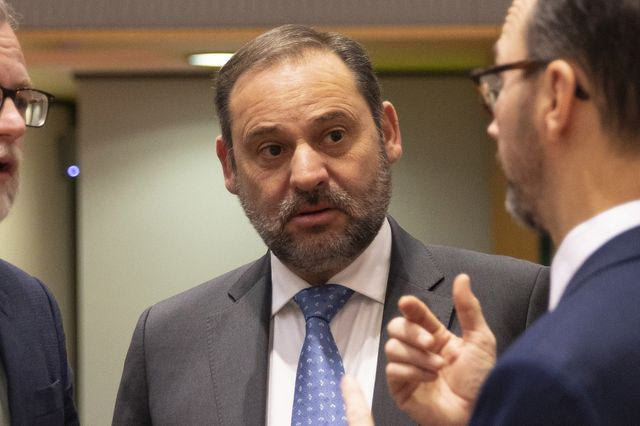 Ο πρώην υπουργός Μεταφορών της Ισπανίας, Χοσέ Λουίς Άμπαλος