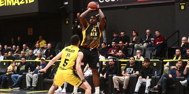 Stoiximan GBL: Η βαθμολογία μετά το διπλό της ΑΕΚ και τη νέα ήττα του Πανιωνίου