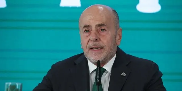 Ο Γιάννης Αλαφούζος