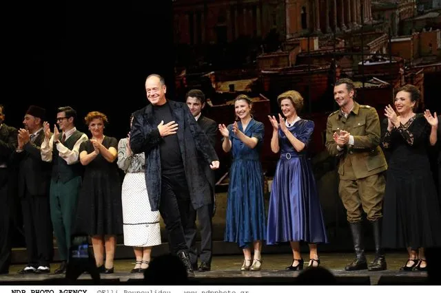 Η  “Αλεξάνδρεια” κέρδισε τις εντυπώσεις στο Θέατρο Παλλάς