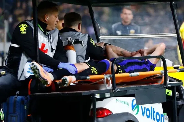 Άρης: Η πρώτη εκτίμηση για τον τραυματισμό του Αλφαρέλα, στον γύψο το πόδι του