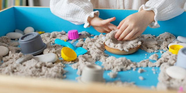 Κλειστά δεκάδες σχολεία σε Αυστραλία και Νέα Ζηλανδία – Εντοπίστηκε αμίαντος σε άμμο για παιδιά