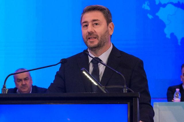 Ανδρουλάκης: “Το ΠΑΣΟΚ είναι η προοδευτική απάντηση στη λαίλαπα της ΝΔ”