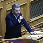 Ο πρόεδρος του ΠΑΣΟΚ στο βήμα της Βουλής