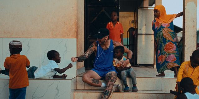 The Road to Hope: Ο Άρης Κατσίγιαννης τρέχει 100 χλμ. στη Ζανζιβάρη για καλό σκοπό