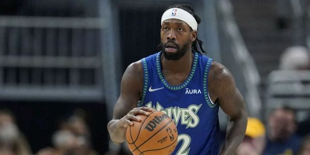 Πάτρικ Μπέβερλι: Γρονθοκόπησε και προσπάθησε να πνίξει την αδελφή του