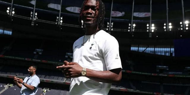 Τότεναμ: Έκλεψαν πάνω απο 940.000 ευρώ από τον τραπεζικό λογαριασμό του Μπισουμά