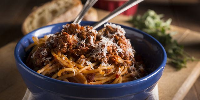 Τεμπούρα, μπολονέζ κι άλλα 5 φαγητά που, αγάπη μου, δεν είναι από εκεί που νομίζεις