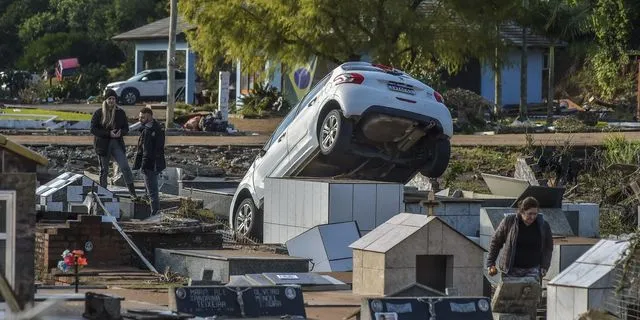 Βραζιλία: Πέντε νεκροί και 130 τραυματίες από ανεμοστρόβιλο