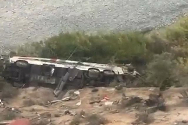 Περού: Τουλάχιστον 37 νεκροί από τροχαίο δυστύχημα με λεωφορείο