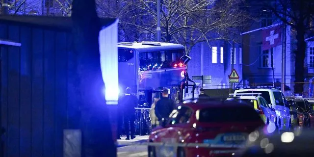 Δυστύχημα το περιστατικό με το λεωφορείο που έπεσε πάνω σε στάση