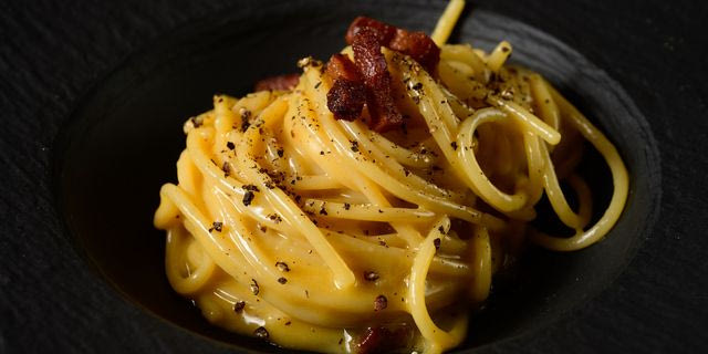 “Μαγειρικό έγκλημα”: Η Ιταλία “δικάζει” το Βέλγιο για fake καρμπονάρα