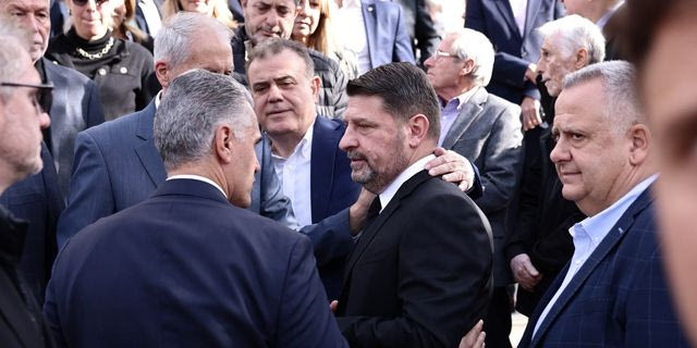 Νίκος Χαρδαλιάς: Το τελευταίο “αντίο” στον πατέρα του, Γιώργο