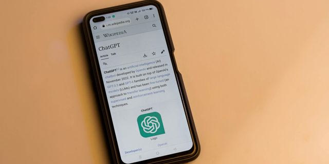 Πάνω από 1 εκατ. χρήστες εκφράζουν αυτοκτονικές τάσεις στο ChatGPT